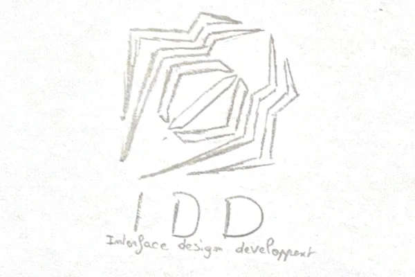 Image montrant un croquis au crayon d'un logo géométrique dessinant une araignée avec le texte IDD Interface design developpent